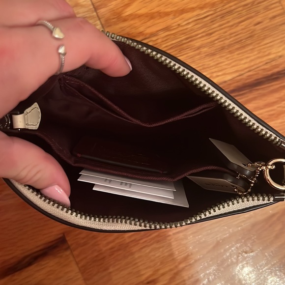 Coach Bag - Picture 3 of 5